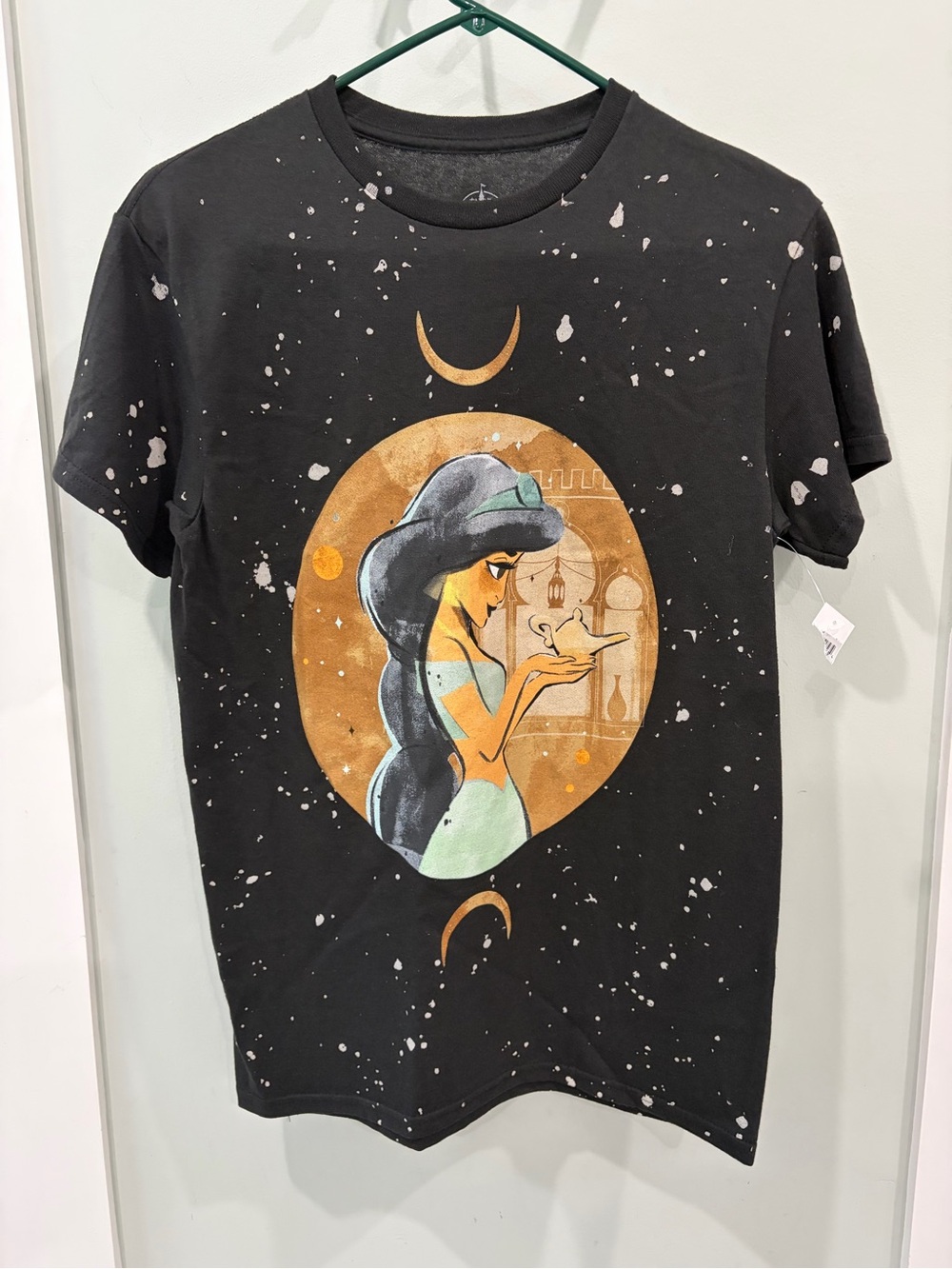 NWT Disney Parks Epcot Princess Jasmine graphic t-shirt Aladdin adult XS